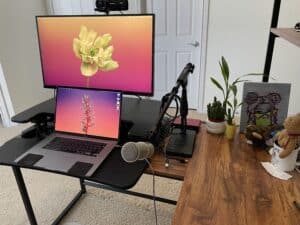 A podcaster's computer and workstation set-up